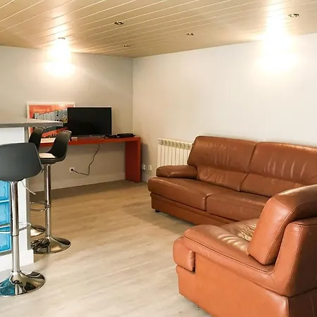 Historic Center Charming Duplex 5 Travelers